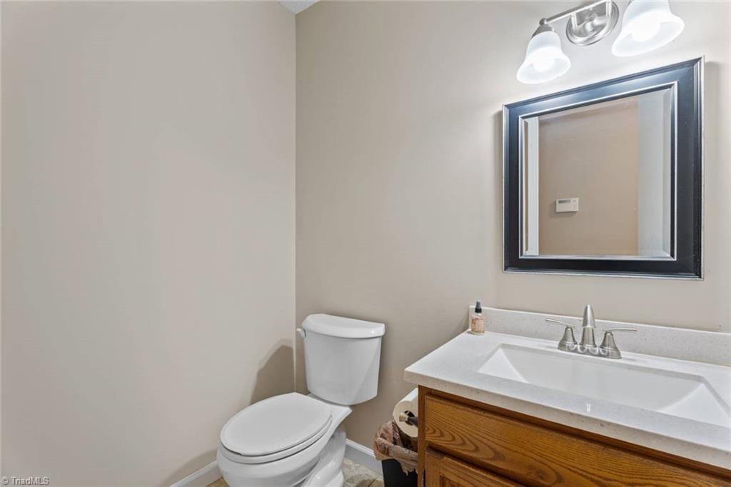 3537 North Lakeshore Drive, Clemmons, North Carolina image 25