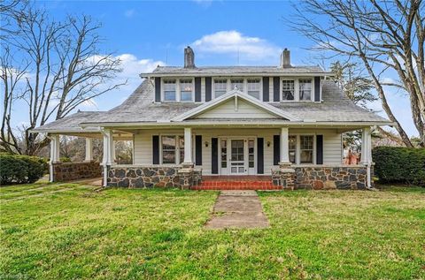 Homes For Sale - 402 E Main Street<br/> Yadkin County, Boonville, NC 27011