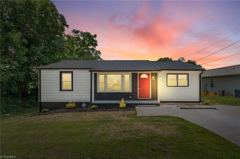 705 Laurel Avenue Lexington NC 27292