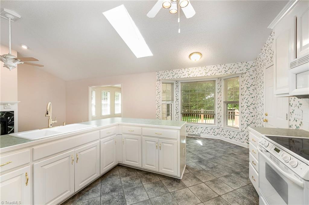 105 Ivorhing Court, Kernersville, North Carolina image 7