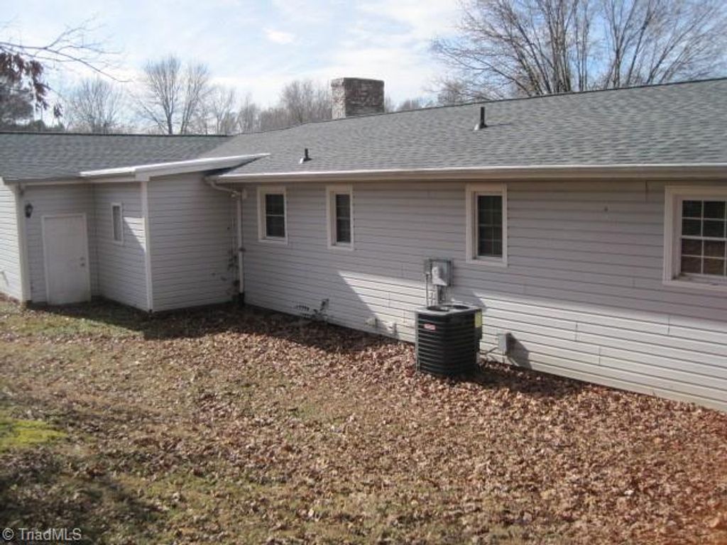 Photo of 110 Billy Avenue, Archdale, NC 27263 (MLS # 1204220)