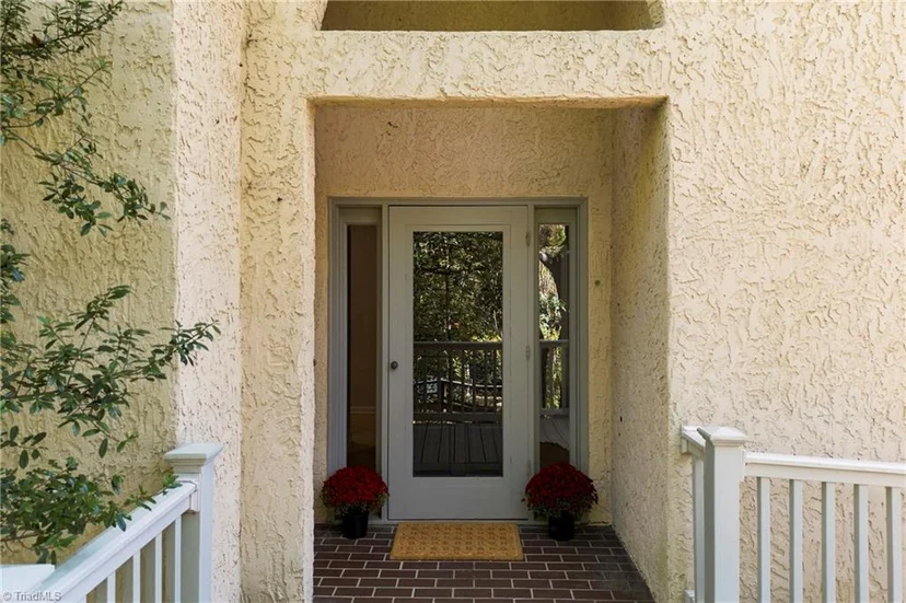 1943 A Eastchester Drive, photo 1 of 49