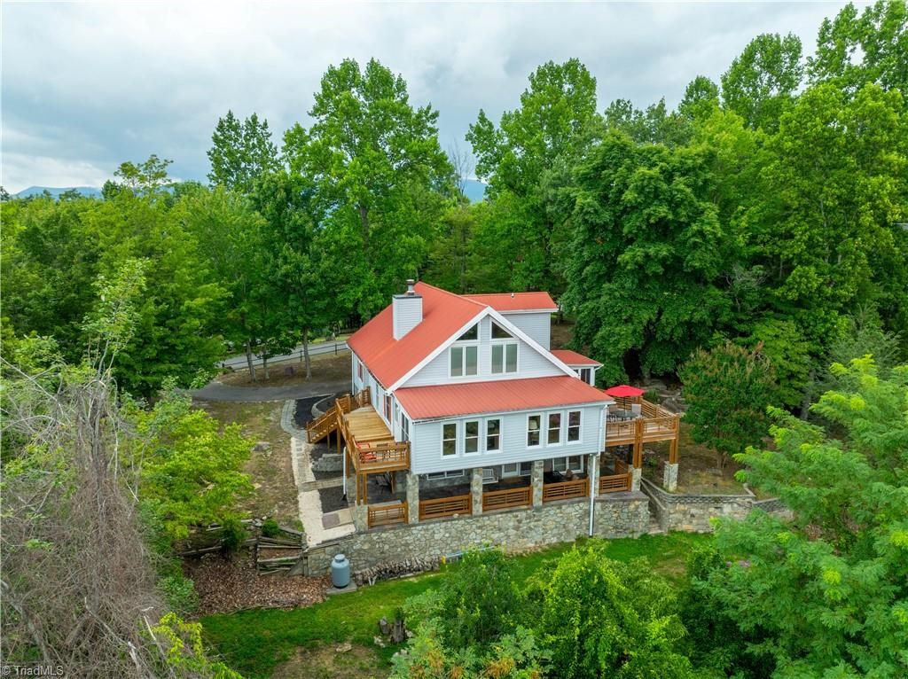 Photo of 197 Fairview Drive, Traphill, NC 28685 (MLS # 1190415)