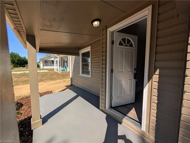 207 Springfield Road, photo 5 of 33
