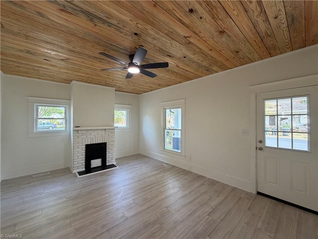 Photo of 810 N Anthony Street, Burlington, NC 27217 (MLS # 1217511)