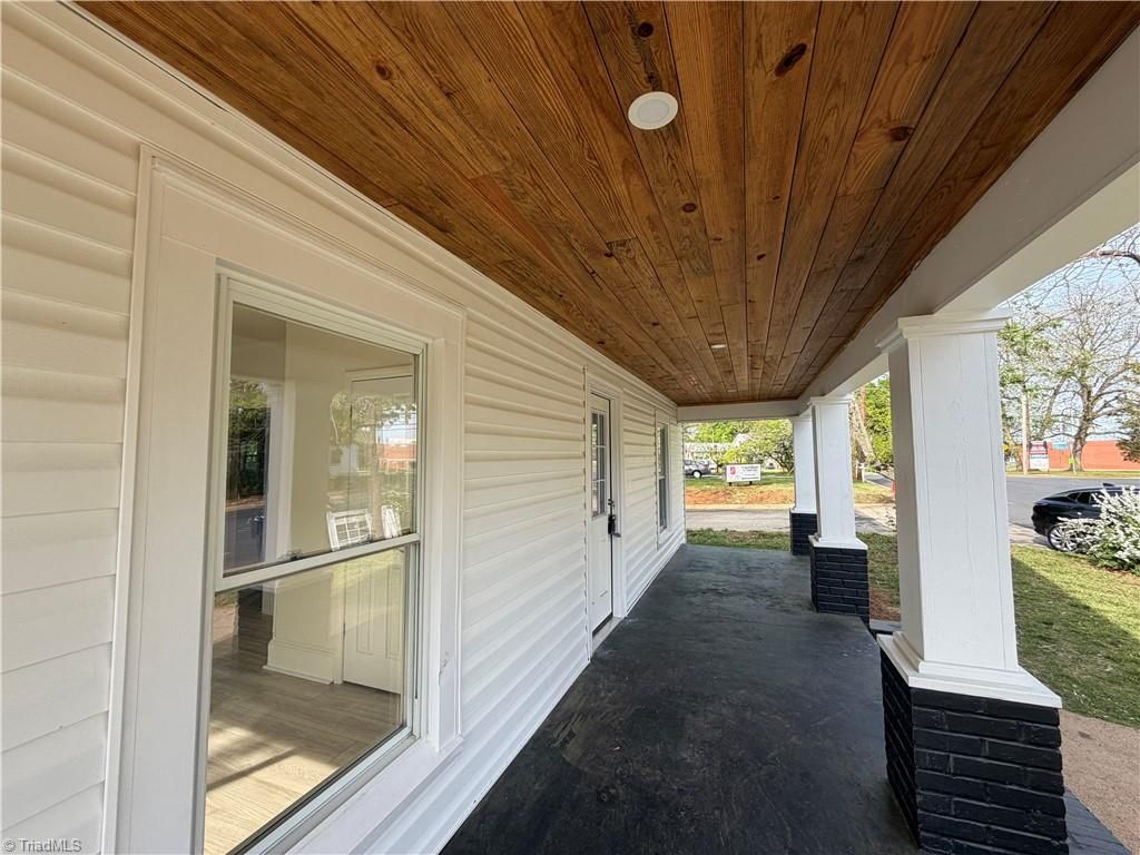 Photo of 810 N Anthony Street, Burlington, NC 27217 (MLS # 1217511)