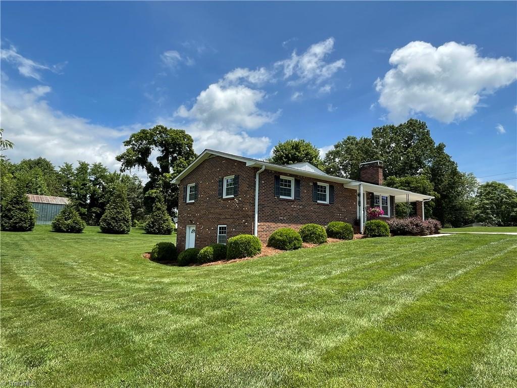 1026 Christian Drive, Pinnacle, North Carolina image 16