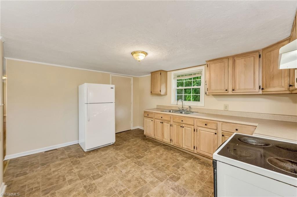 167 Mount Carmel Road, Moravian Falls, North Carolina image 12
