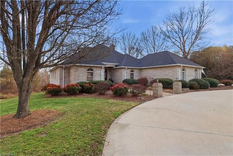 Homes For Sale - 2393 Union Grove Road<br/> Lexington, NC 27295