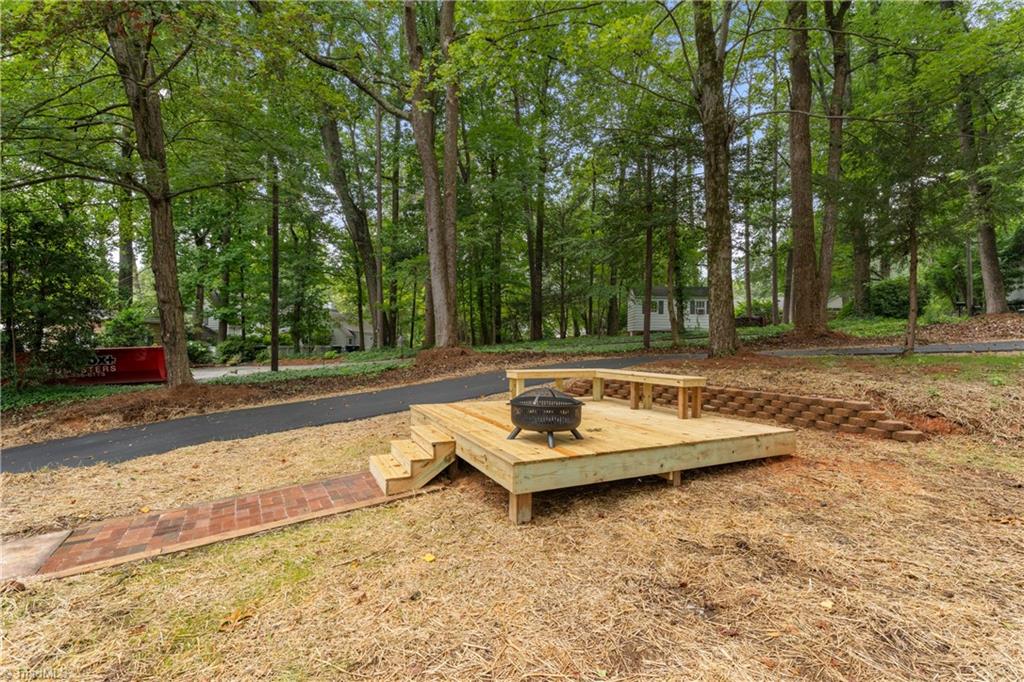 Winston-Salem, North Carolina 27106, United States, 3 Bedrooms Bedrooms, ,3 BathroomsBathrooms,Residential,Active,188174