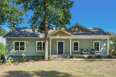 Homes For Sale - 3522 Charing Cross Road<br/> Guilford County, Greensboro, NC 27455