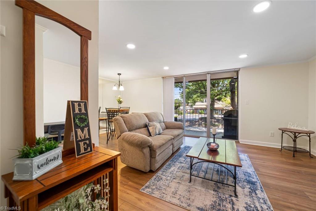 Winston-Salem, North Carolina 27103, United States, 2 Bedrooms Bedrooms, ,2 BathroomsBathrooms,Residential,Active,150522