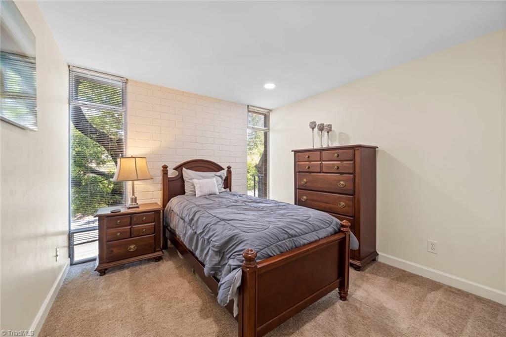 Winston-Salem, North Carolina 27103, United States, 2 Bedrooms Bedrooms, ,2 BathroomsBathrooms,Residential,Active,150522