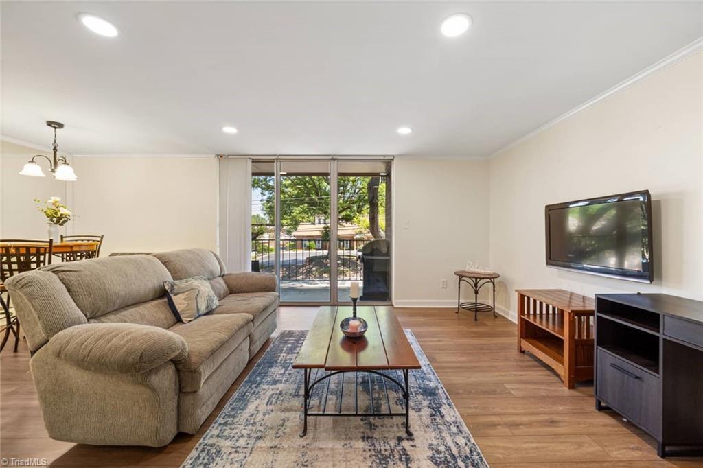 Winston-Salem, North Carolina 27103, United States, 2 Bedrooms Bedrooms, ,2 BathroomsBathrooms,Residential,Active,150522