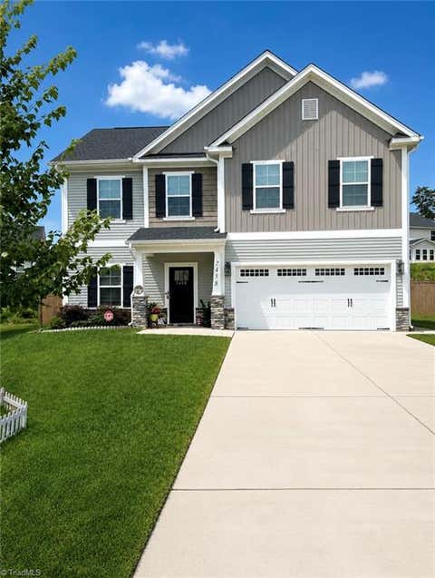 Homes For Sale - 7458 Buckview Court<br/> Kernersville, NC 27284