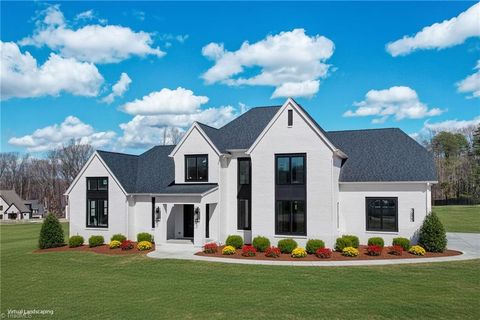 Homes For Sale - 7688 Kyran Court<br/> Oak Ridge, NC 27310