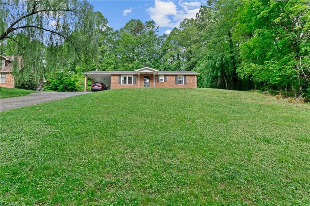 1755 Madison Avenue, Mount Airy, North Carolina image 25