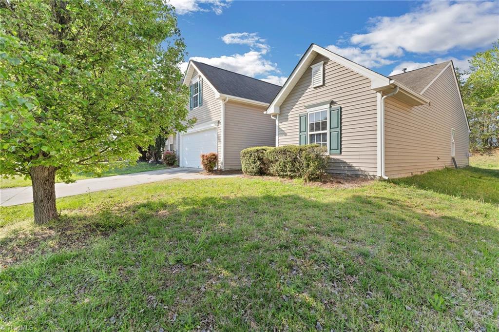 813 Hartley Hill Court, High Point, North Carolina image 2