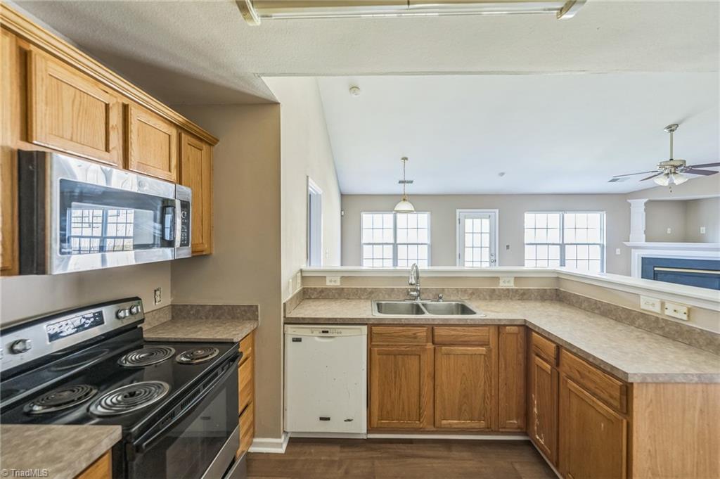813 Hartley Hill Court, High Point, North Carolina image 7