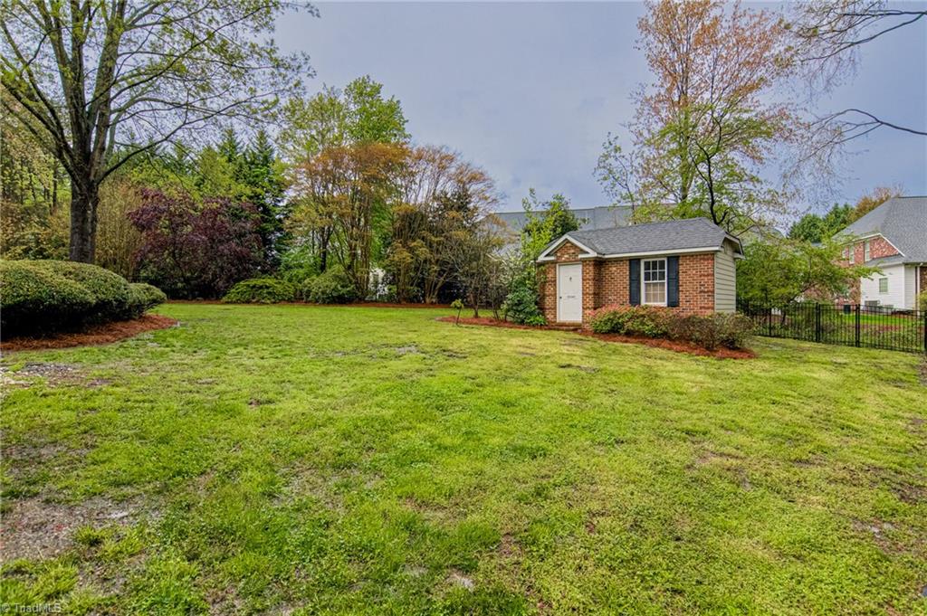 1504 Regents Park Lane, Greensboro, North Carolina image 43