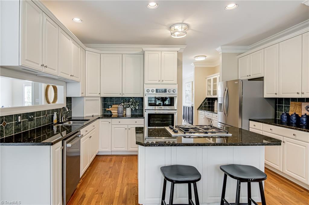1504 Regents Park Lane, Greensboro, North Carolina image 17