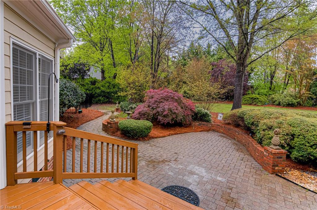 1504 Regents Park Lane, Greensboro, North Carolina image 39
