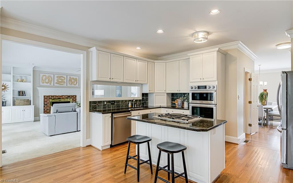 1504 Regents Park Lane, Greensboro, North Carolina image 16