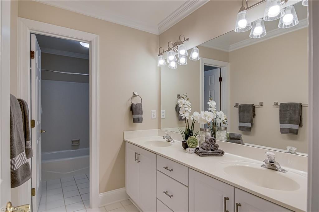 1504 Regents Park Lane, Greensboro, North Carolina image 34