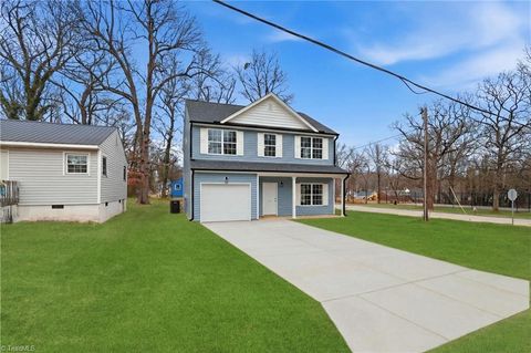 Homes For Sale - 1707 Brockett Avenue<br/> High Point, NC 27260