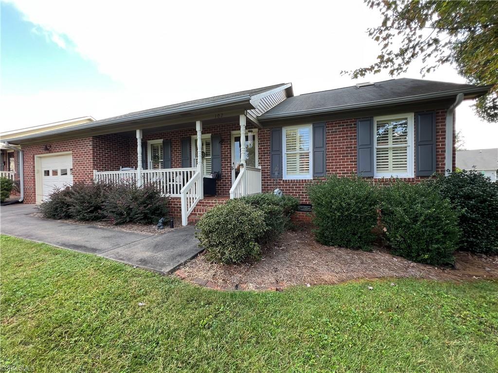 102 Forrest Oaks Drive, King, North Carolina image 3
