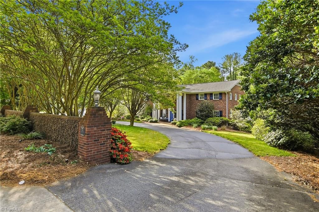 Photo of 2862 Robinhood Road, Winston-Salem, NC 27106 (MLS # 1216332)