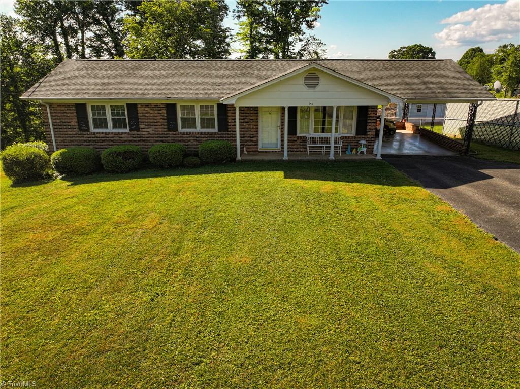 View Mount Airy, NC 27030 house