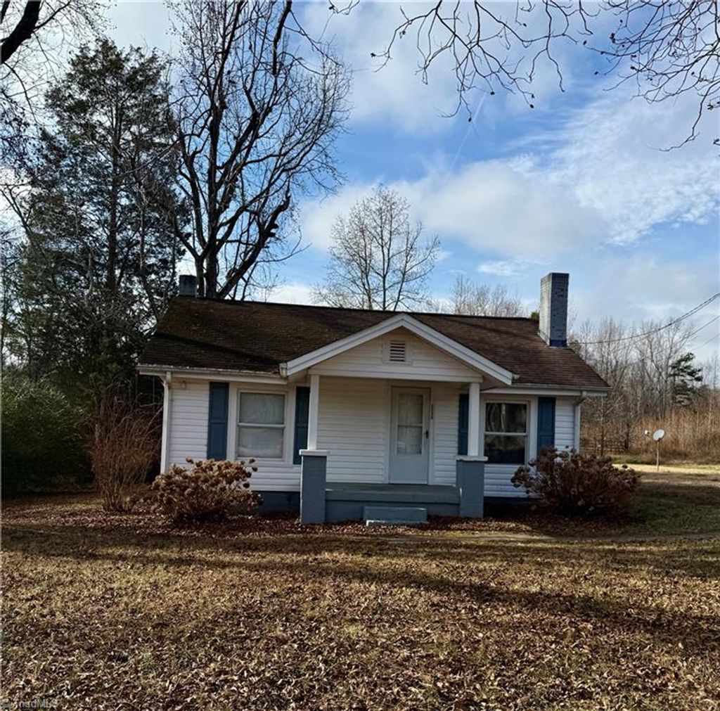 Photo of 4046 Randleman Road, Greensboro, NC 27406 (MLS # 1204245)