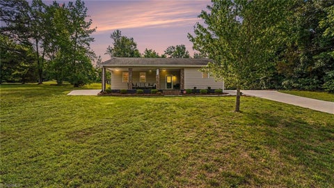 Homes For Sale - 5172 Payne Street<br/> Randolph County, Trinity, NC 27370