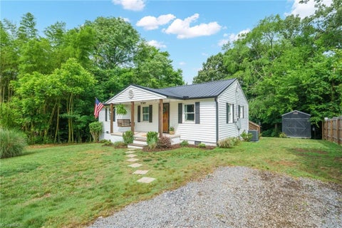 Homes For Sale - 161 Holman Street<br/> Mocksville, NC 27028