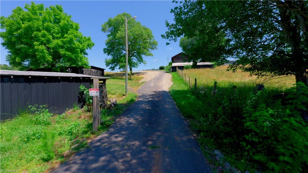 000 Tom Hunter Road, Pilot Mountain, North Carolina image 21