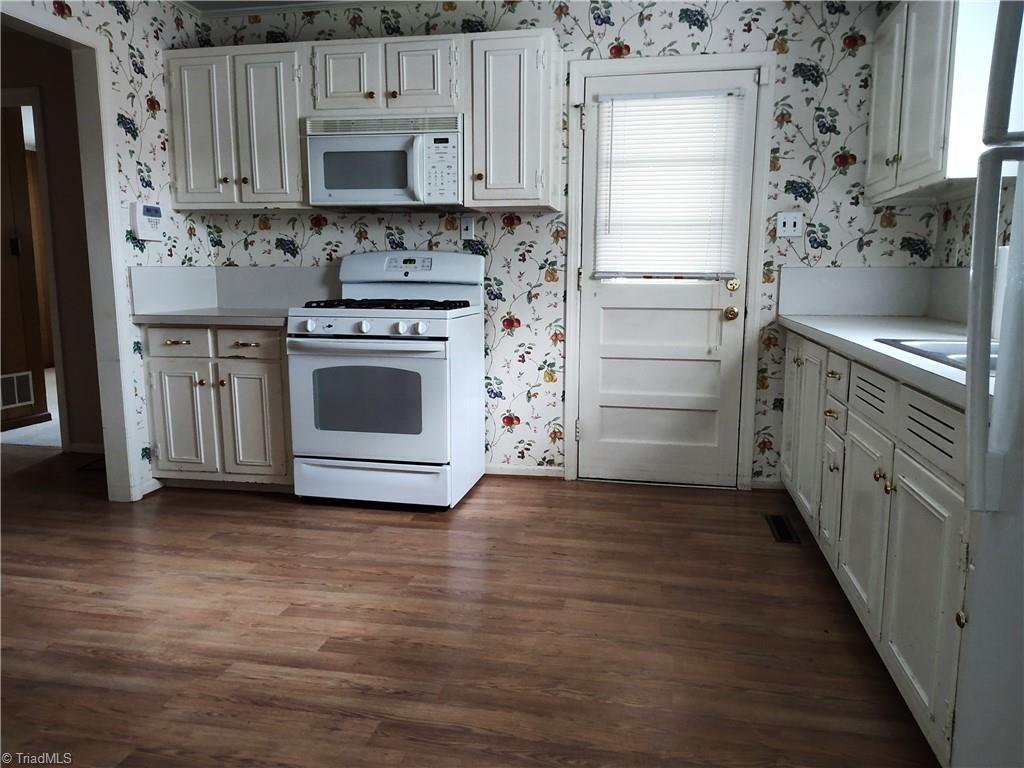 404 Oakgrove Drive, Graham, North Carolina image 16