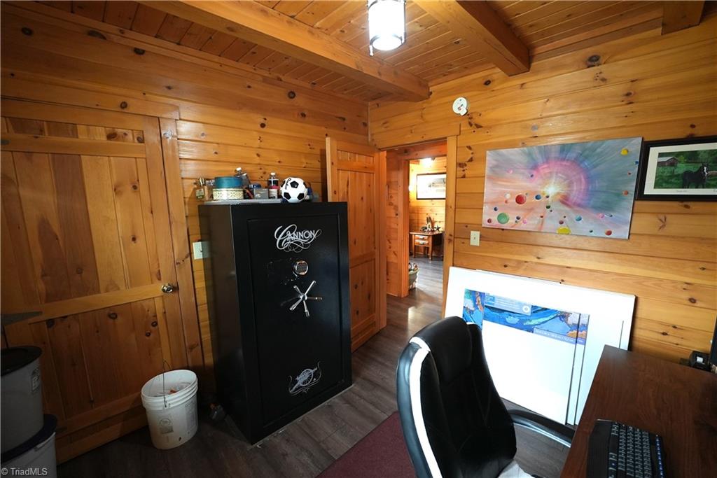 1644 Garner Road, Yadkinville, North Carolina image 16