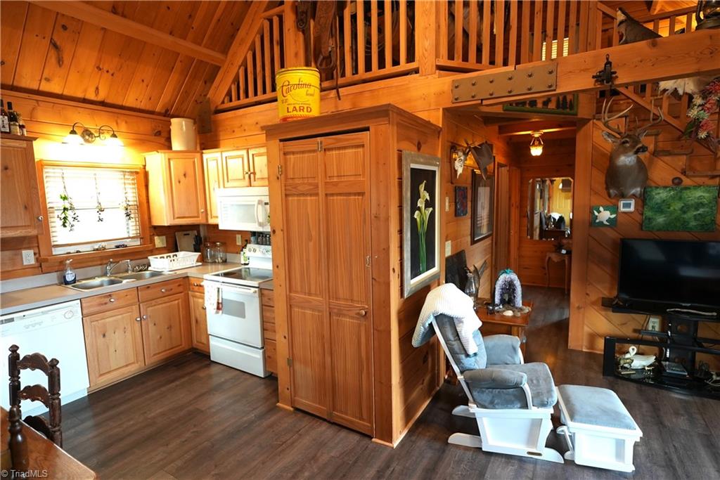 1644 Garner Road, Yadkinville, North Carolina image 11