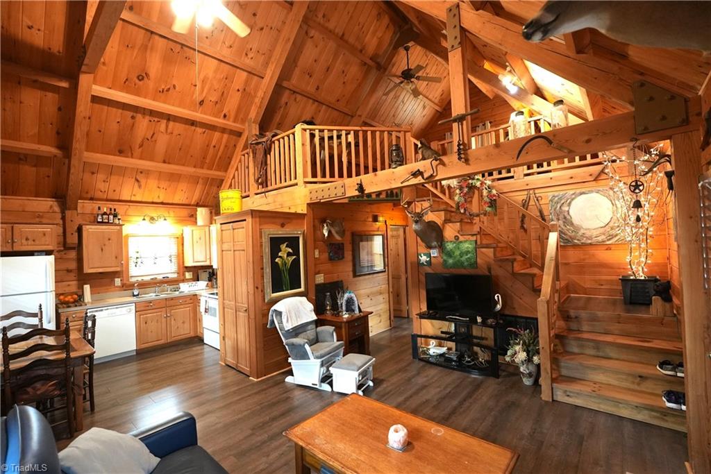 1644 Garner Road, Yadkinville, North Carolina image 8