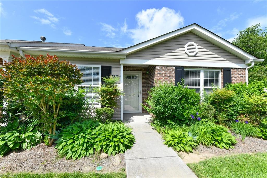 1309 Chesapeake Lane, Archdale, North Carolina image 1