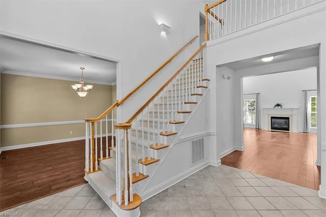 12 Hill Valley Court, photo 4 of 46