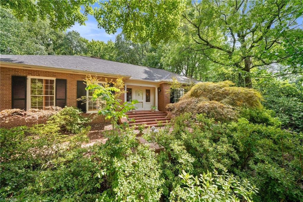 Photo of 2822 Lazy Lane, Winston-Salem, NC 27106 (MLS # 1234366)