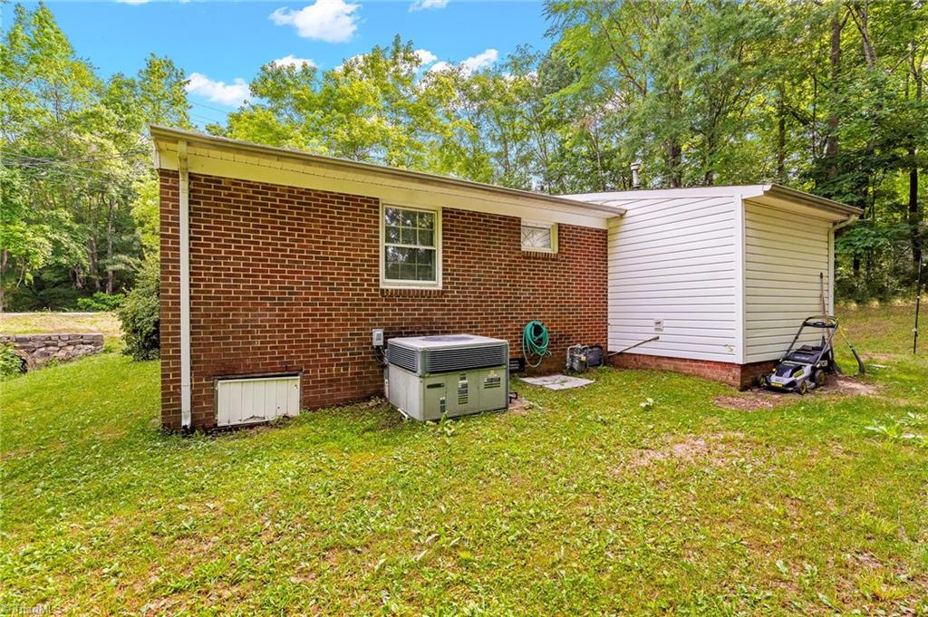 1126 E Springfield Road, High Point, North Carolina image 5