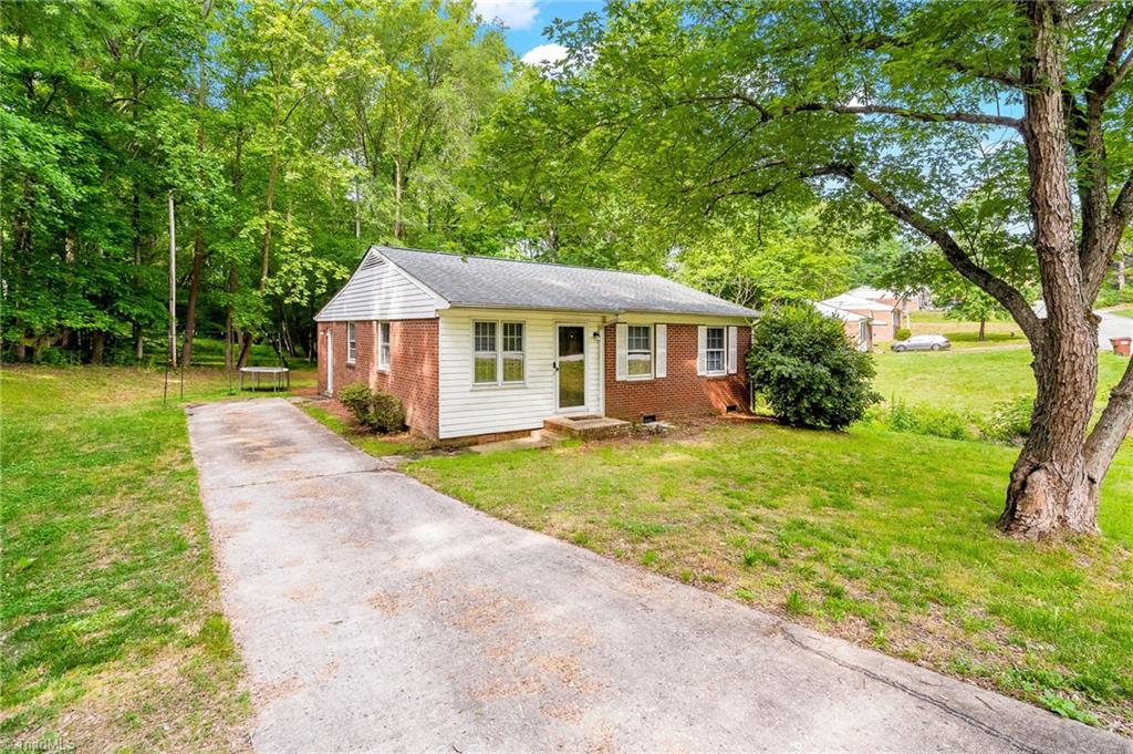 1126 E Springfield Road, High Point, North Carolina image 2