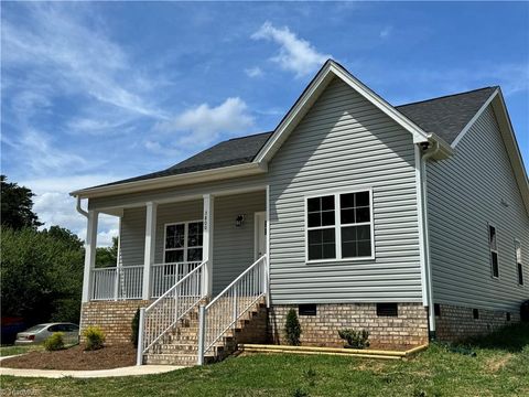 Single Family Residence in Winston Salem NC 3800 Carver School Road.jpg