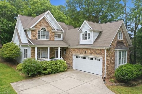 Homes For Sale - 1022 W Front Street<br/> Burlington, NC 27215