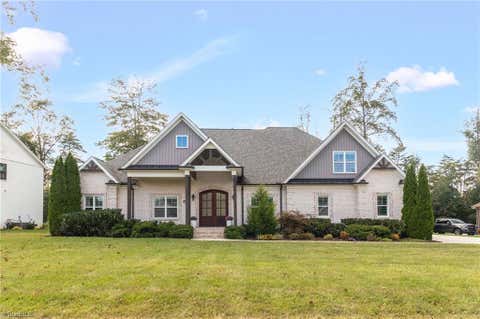 Homes For Sale - 7703 Northern Estates Point<br/> Greensboro, NC 27455