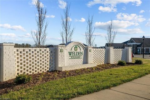 A home in Kernersville