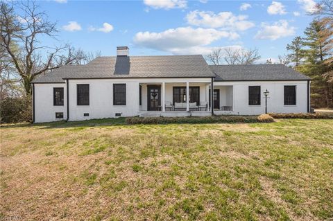 Homes For Sale - 1352 City Lake Road<br/> Lexington, NC 27292